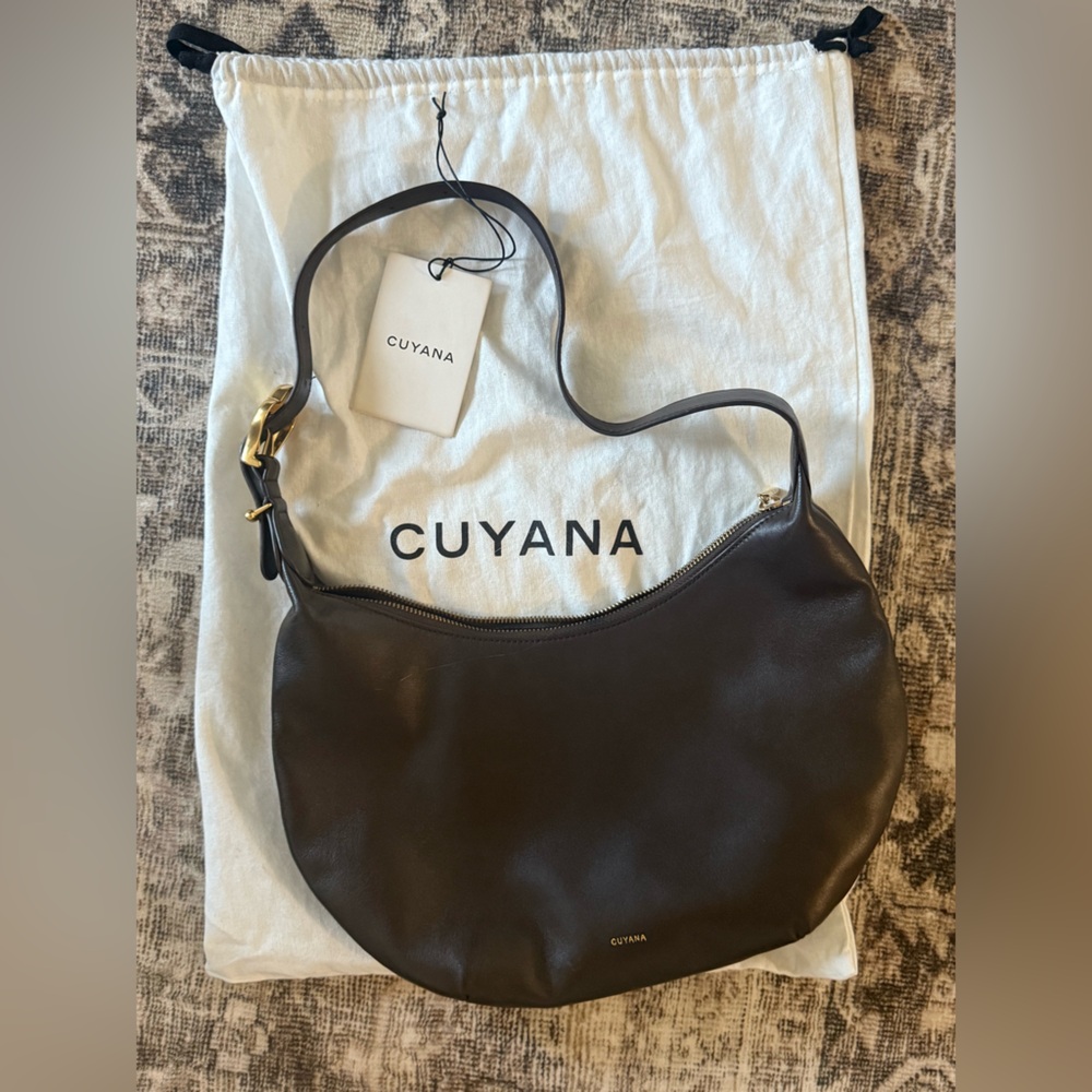 Cuyana Celestia Shoulder Bag - Mocha - Picture 8 of 15